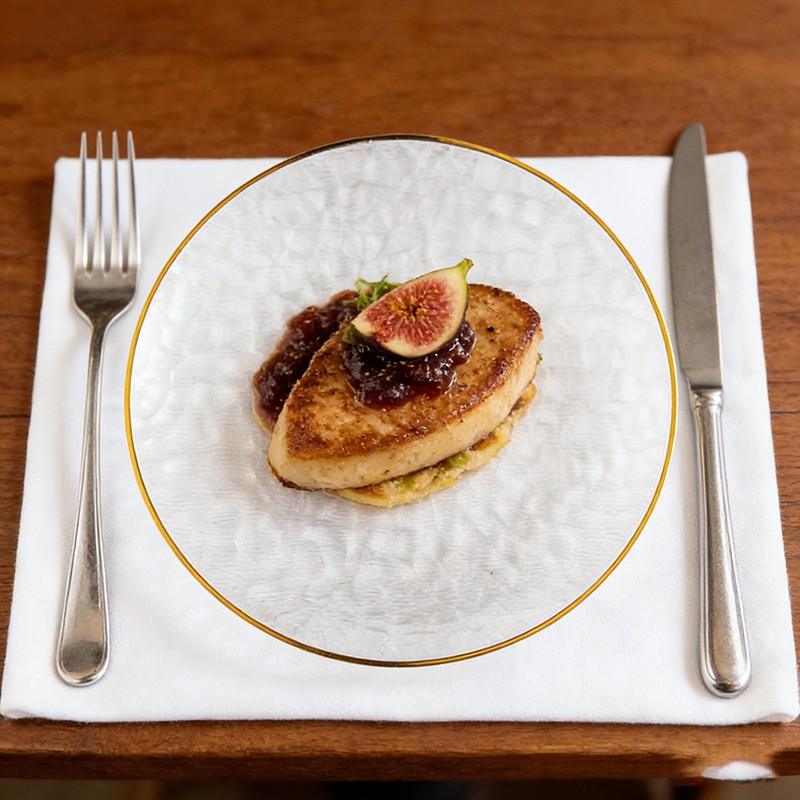 Clear disposable plastic plate